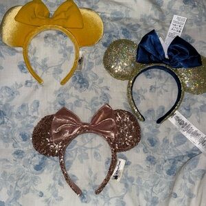 Disney Sparkling Minnie Mouse Ears Headband Set